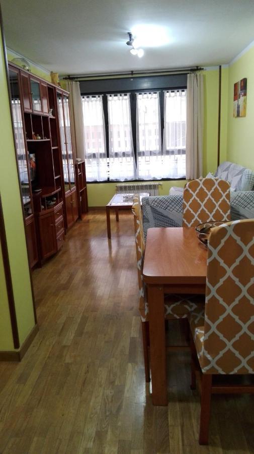 Amplio Loft Con Plaza De Garaje Apartment Cangas de Onís Room photo